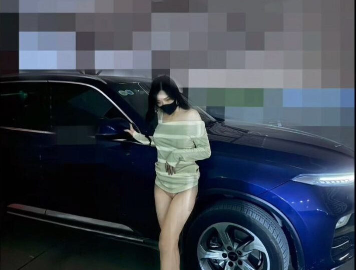 Ảnh 17 của Clip sex vkcklananh9496 dừng xe bên đường và some cùng 2 anh đồng nghiệp rên la trong cơn nứng vô độ (Full Clip + Pic)