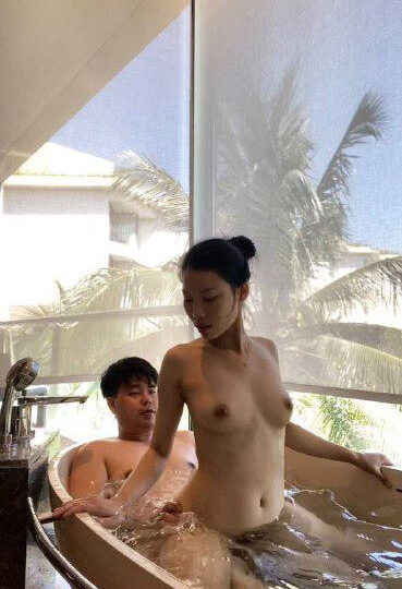 Ảnh 1 của Em ghệ nứng lồn cưỡi ngựa nhún cực sung (Full Clip + Pic)