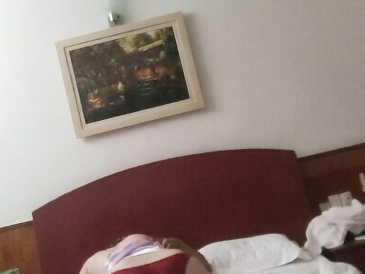 Ảnh 4 của Hết tinh trùng với chị giám đốc ngày cuối năm