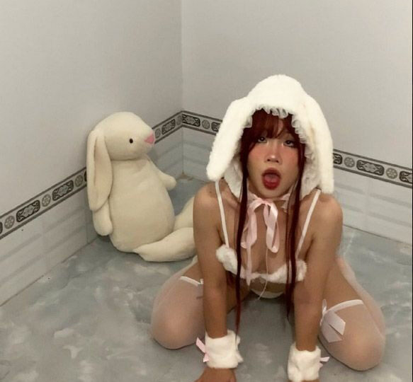 Ảnh 11 của Lộ clip sex Conri và Marula lồn múp nhiều nước địt xuất trong (Full Clip + Pic)