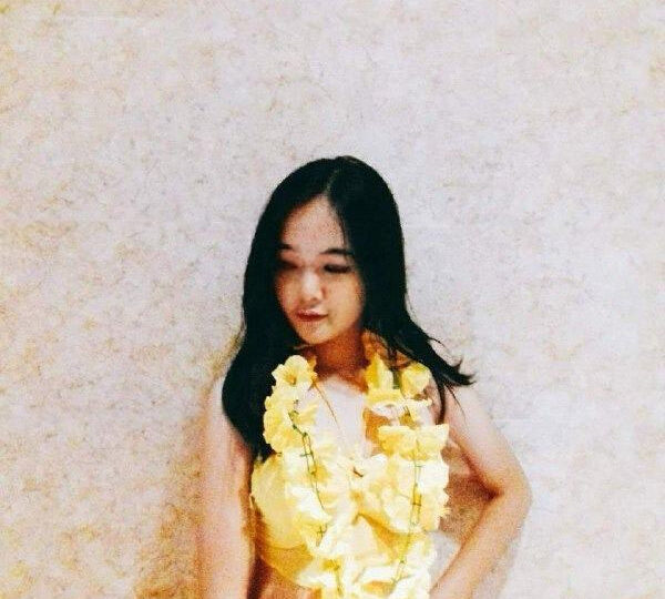 Ảnh 26 của Lộ clip sex em học sinh đeo kính mặc áo dài địt với bạn trai (Full Clip + Pic)