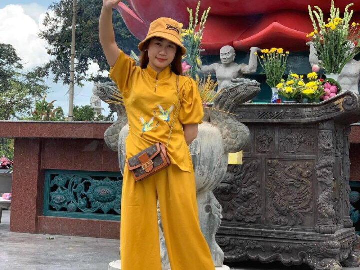 Ảnh 9 của Thanh niên xăm trổ địt mạnh vào chiếc lồn dâm của vợ