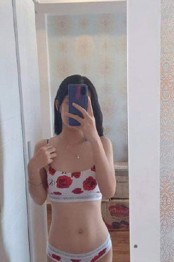 Ảnh 4 của Vợ trẻ đam mê bạo dâm BDSM thích nhét buồi tận họng địt cả 2 lỗ (Full Clip + Pic) – P2